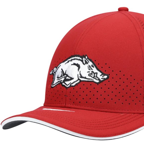 Arkansas Razorbacks Nike Baseball Hat - Picture 2 of 5